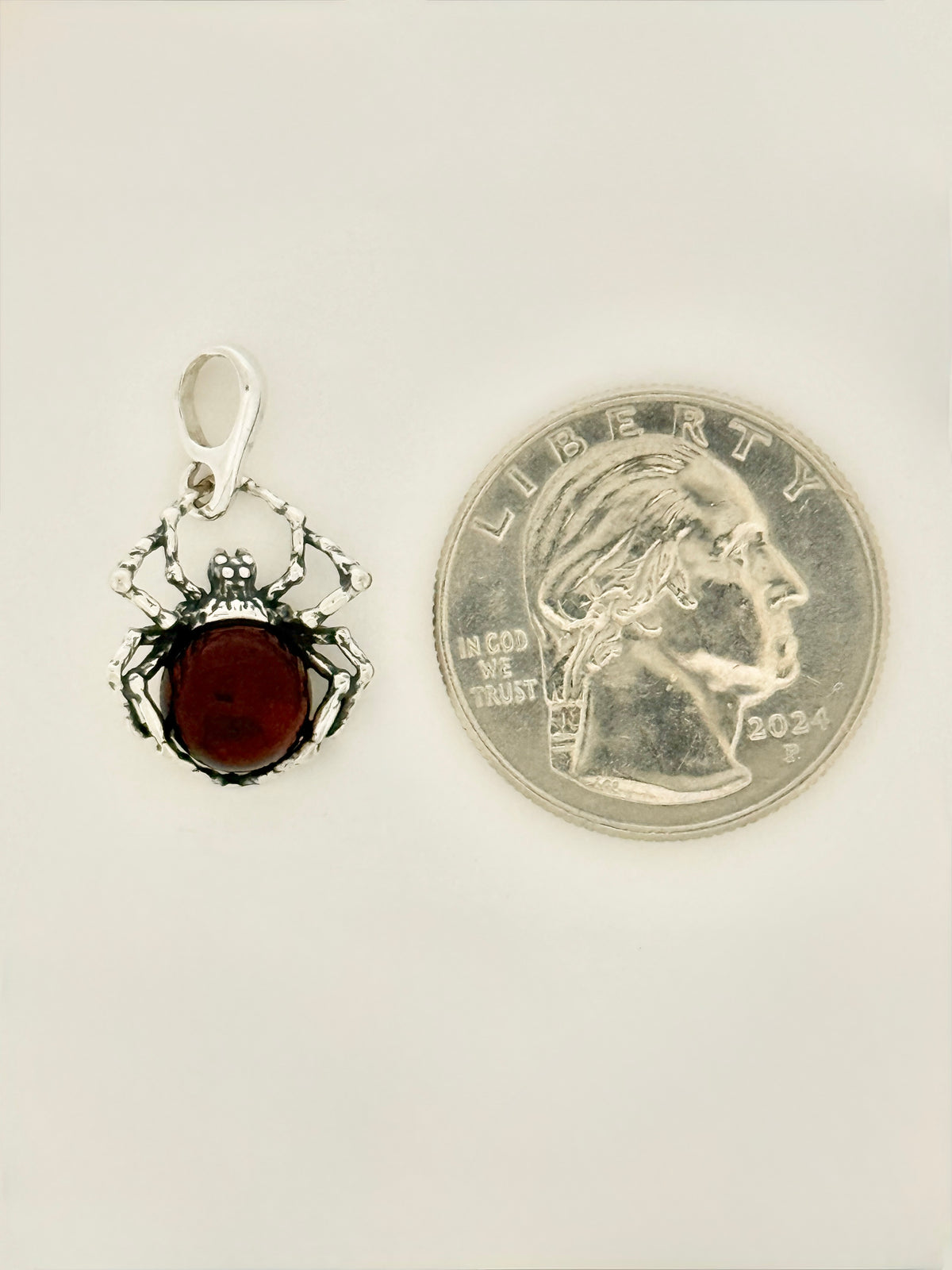 Amber Pednat, Spider, Red