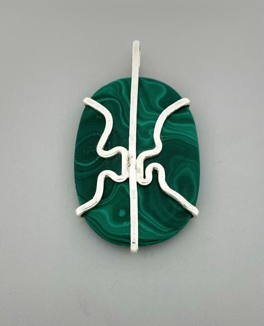 Malachite Prong Mount