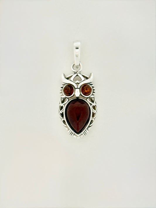 Amber Pendant, Owl