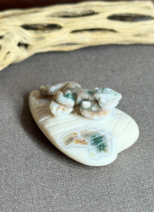 Ocean Jasper Hand-carved Frog on Leaf Prong Mount