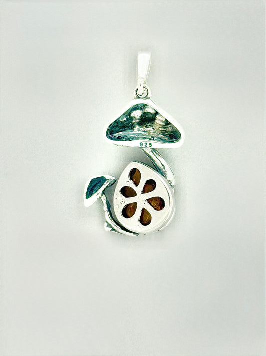 Amber Pendant, Mushroom