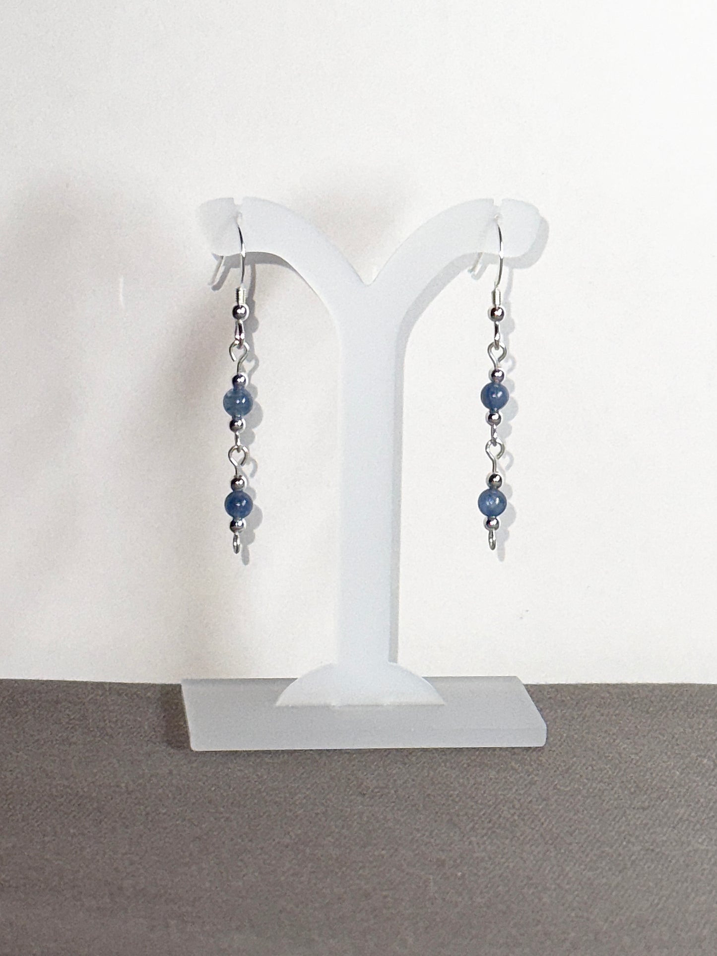 Kyanite Earrings, Loop-links