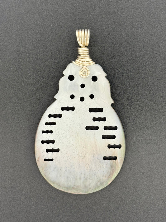 Mother of Pearl Wire Wrap, Heron Carving