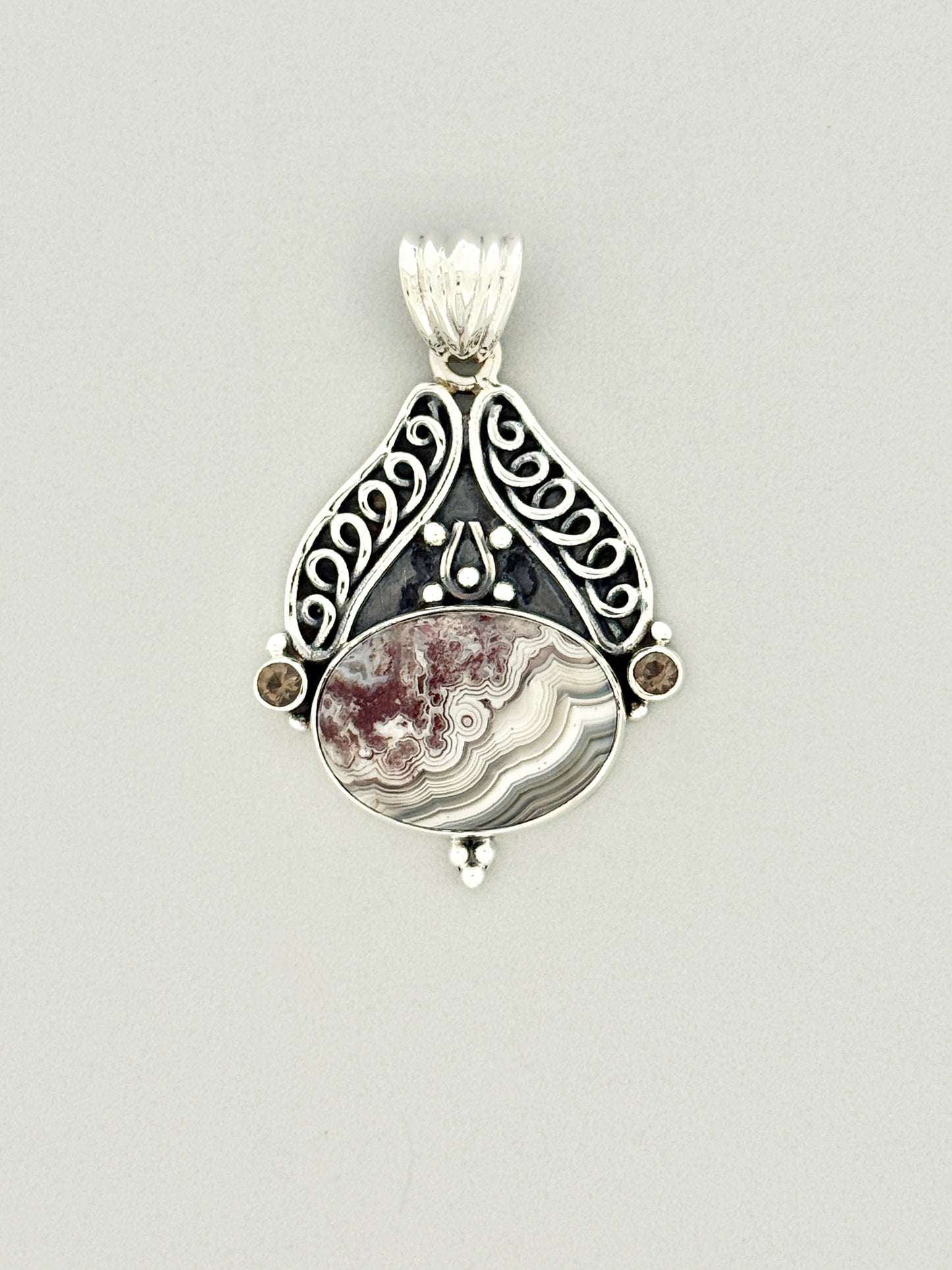 Laguna Lace Agate Pendant with Faceted Smokey Quartz