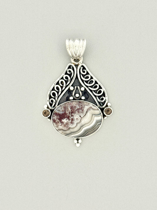 Laguna Lace Agate Pendant with Faceted Smokey Quartz
