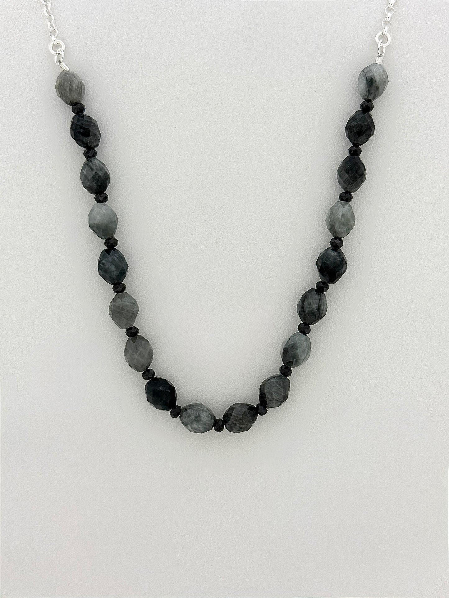 Hawkeye Jasper Necklace with Faceted Stones