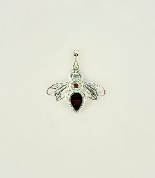 Amber Pendant, Bee