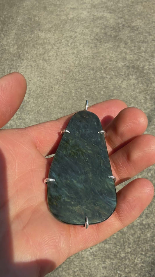 Manto Huichol Obsidian Prong Mount