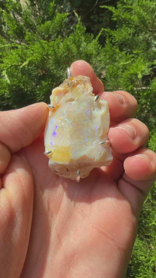 Ethiopian Opal Prong Mount